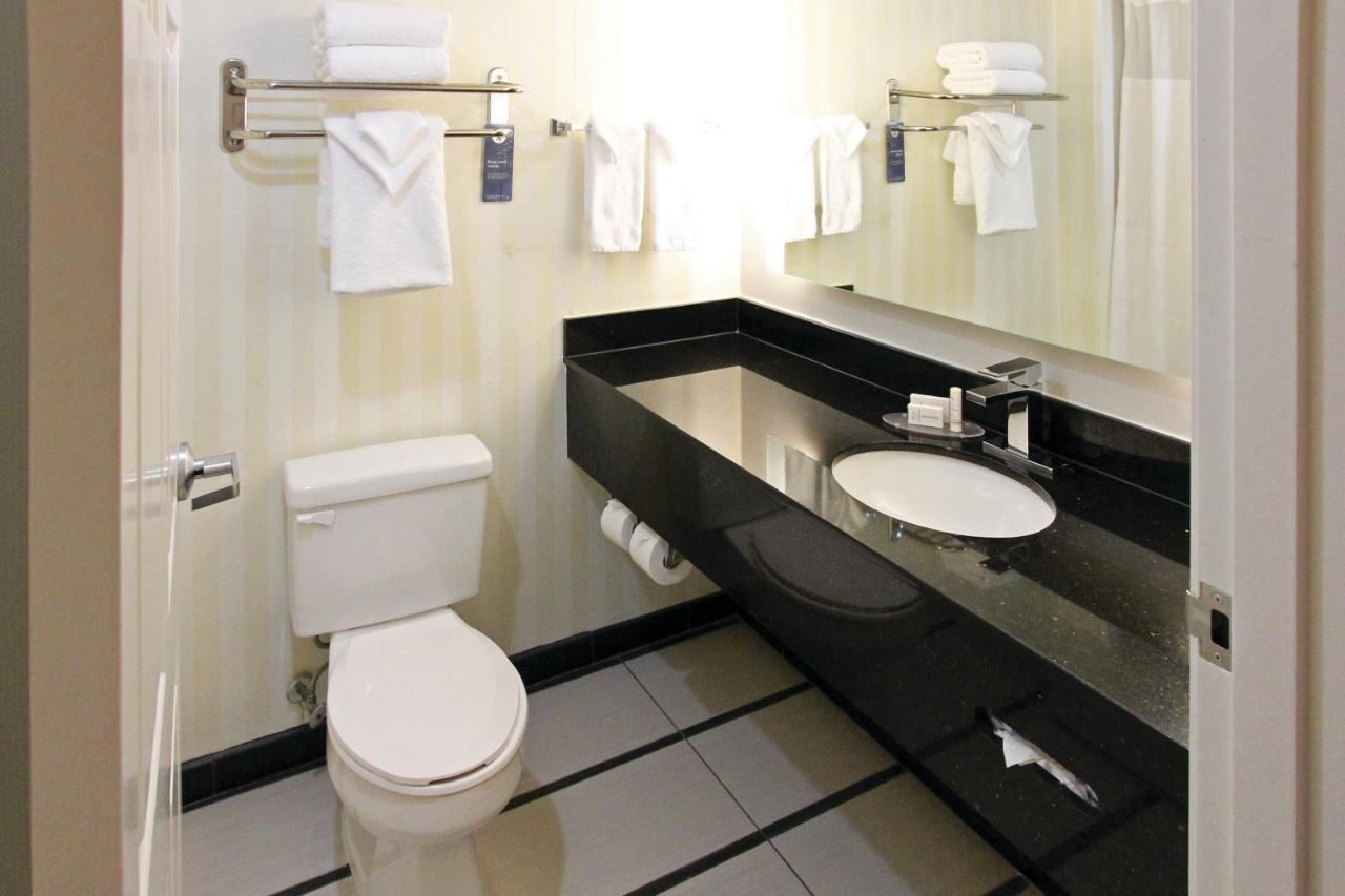 Fairfield Inn & Suites By Marriott Charleston Airport/Convention Center North Charleston Extérieur photo