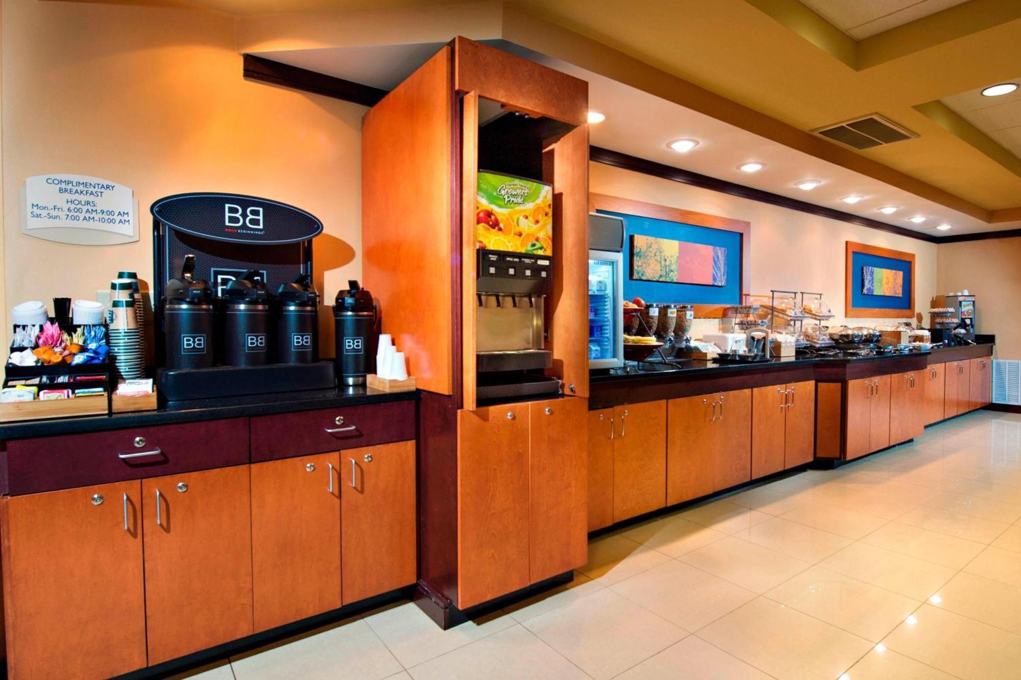 Fairfield Inn & Suites By Marriott Charleston Airport/Convention Center North Charleston Extérieur photo