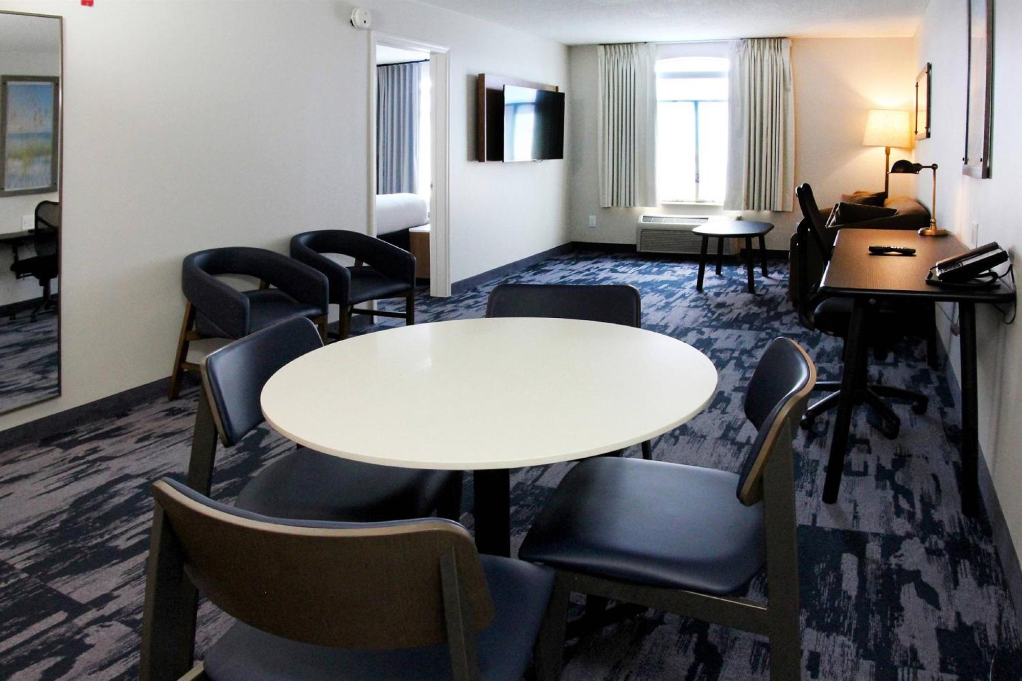 Fairfield Inn & Suites By Marriott Charleston Airport/Convention Center North Charleston Extérieur photo