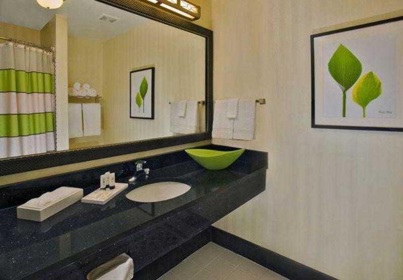 Fairfield Inn & Suites By Marriott Charleston Airport/Convention Center North Charleston Extérieur photo