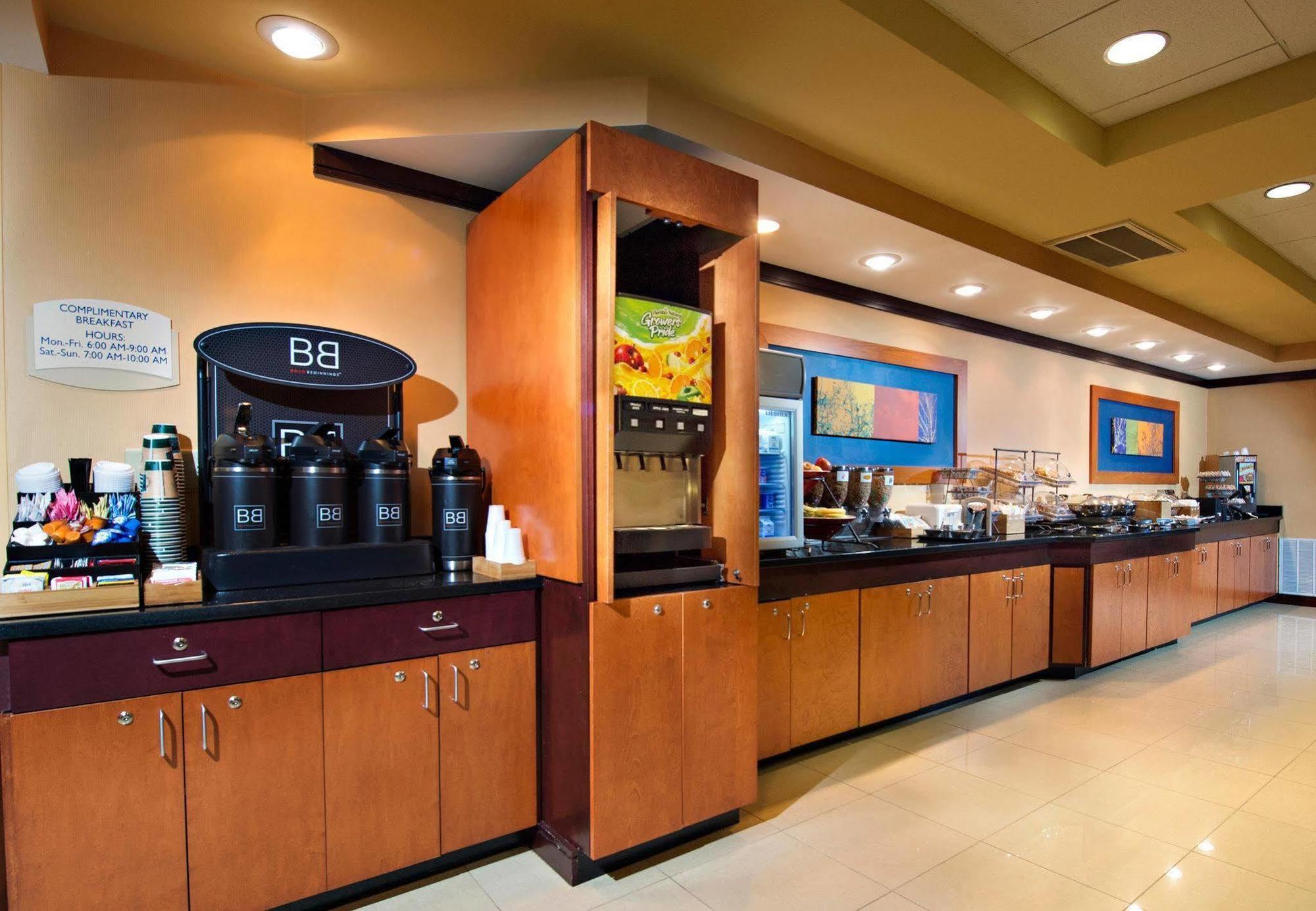 Fairfield Inn & Suites By Marriott Charleston Airport/Convention Center North Charleston Extérieur photo