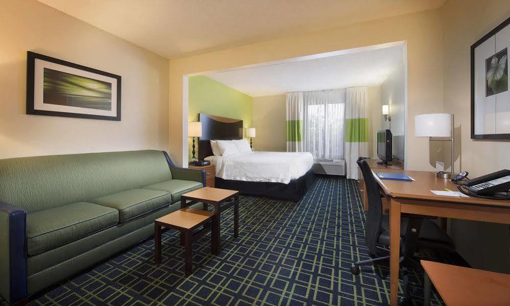 Fairfield Inn & Suites By Marriott Charleston Airport/Convention Center North Charleston Extérieur photo